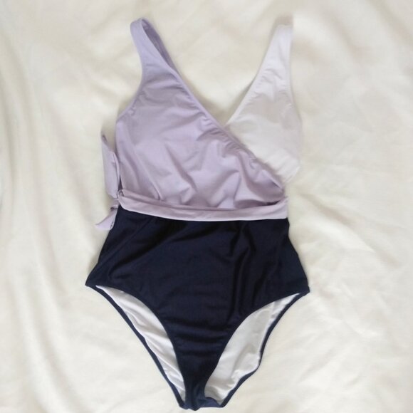 Cupshe purple wrap onepiece bathing suit NWT - Picture 5 of 5